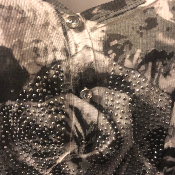 Long sleeve BW top - Picture 4 of 6